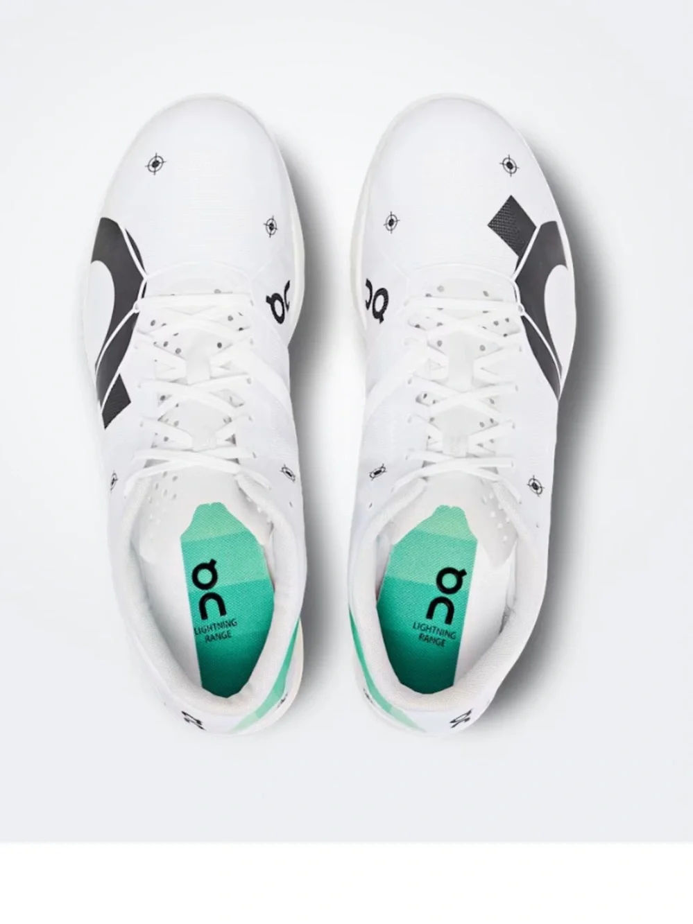 On Running Men's White and Mint Racing Spike